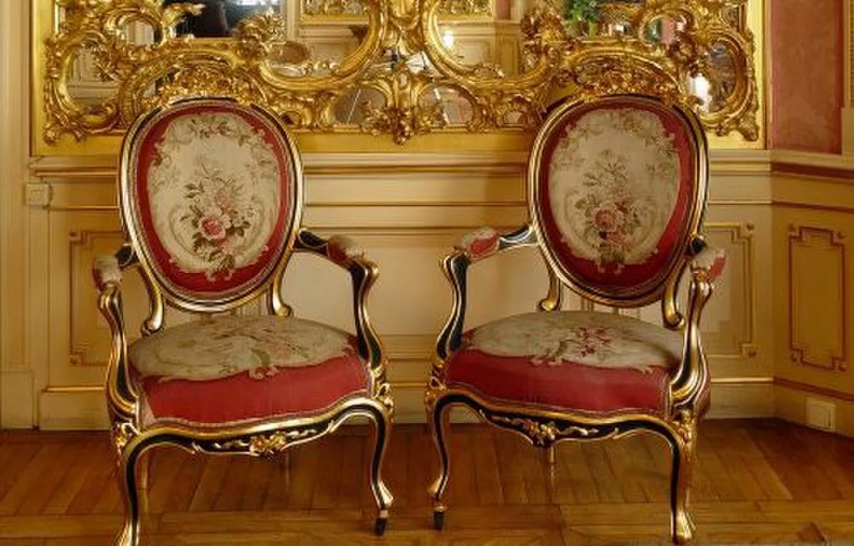 Royalty Room